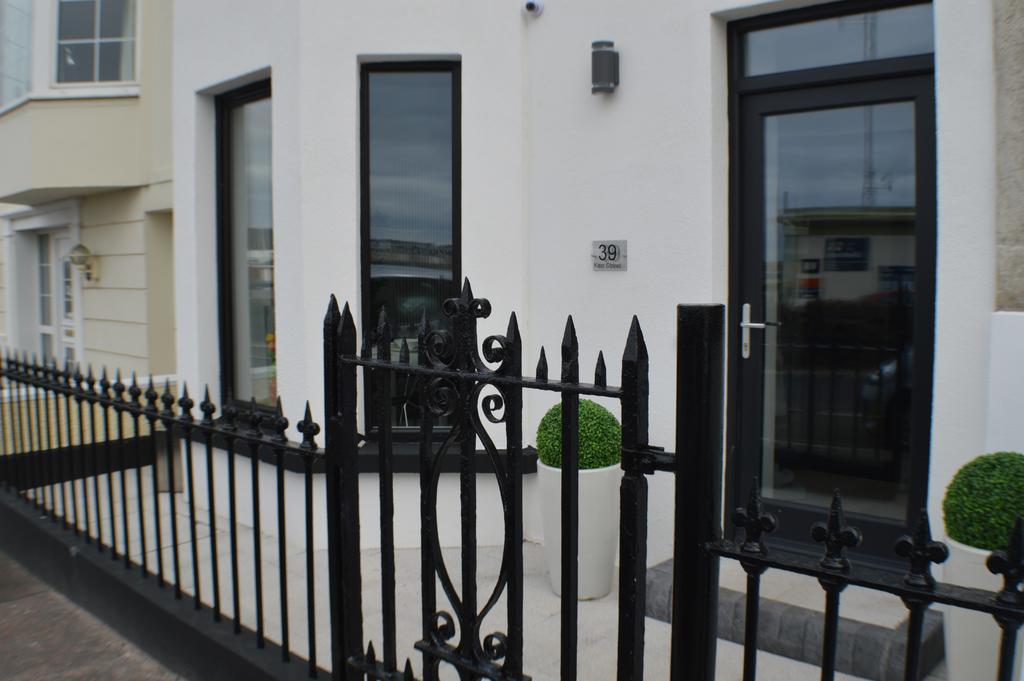 Pier39Portrush Adult Only Bed & Breakfast Eksteriør bilde